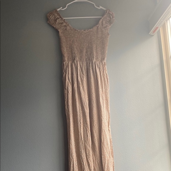 Jessica Simpson Pink Smocked Jumpsuit with Puff Sleeves - Picture 4 of 9